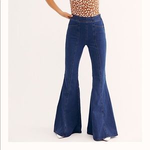 Free people know me better flare jeans size 28.